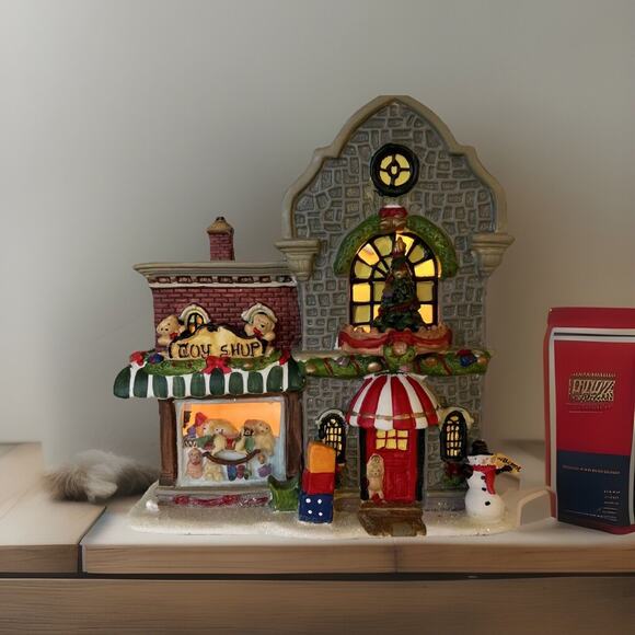 Holiday Inspiration Toy Shop - Picture 1 of 4